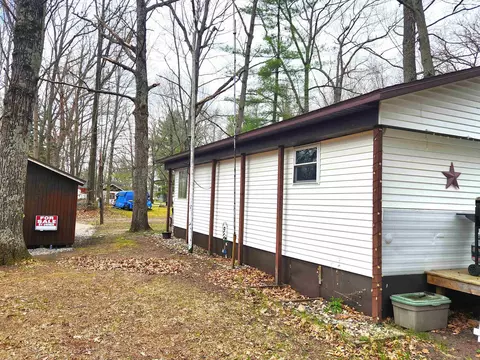 6494 Birch, Gladwin, MI 48624 photo 3