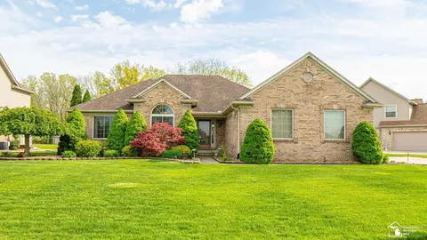 26589 Hawthorne, Flat Rock, MI 48134