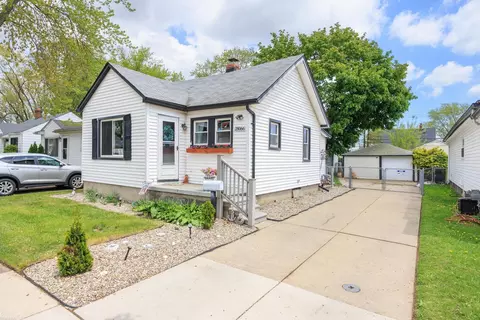 28066 Maple, Roseville, MI 48066