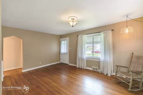 622 Charles, Davison, MI 48423 photo 3