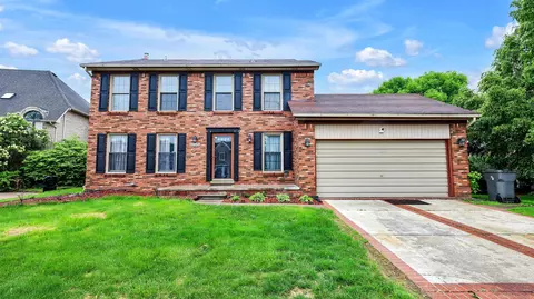 43581 Salt Crk, Clinton Township, MI 48038