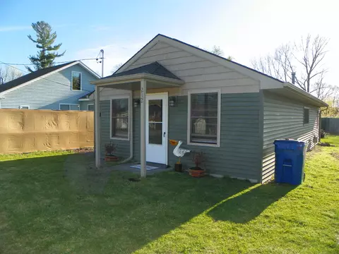 212 Oliver, Houghton Lake, MI 48629