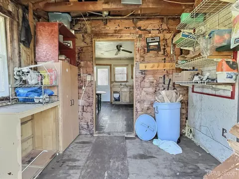 114 Elm, Greenland, MI 49929 photo 5