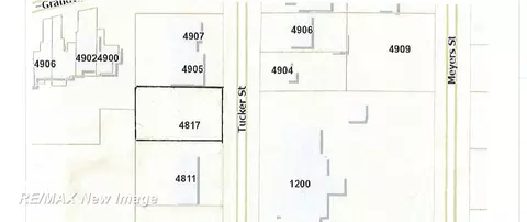 4817 Tucker, Midland, MI 48640