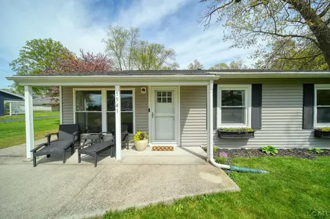 5541 Pleasant Vly, Manitou Beach, MI 49253