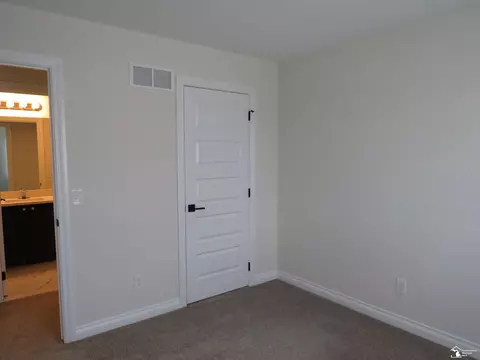 465 Corinth, Dundee, MI 48131 photo 57