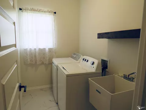 465 Corinth, Dundee, MI 48131 photo 46