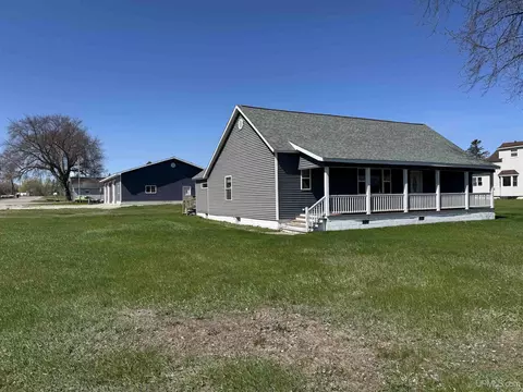6403 N 1st, Wells, MI 49894