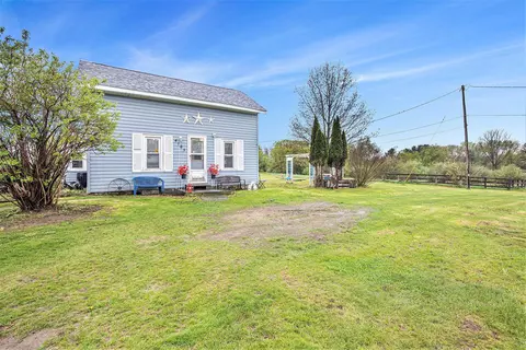 4185 Levalley, Columbiaville, MI 48421