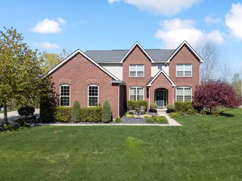 717 Dennison, Oakland Twp, MI 48363