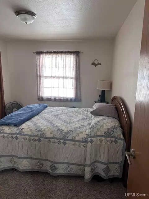 Bedroom - n7062 Maple Tree Lane, Au Train, MI 49806 photo 7 of 9