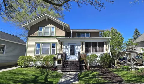 814 S Farragut, Bay City, MI 48708