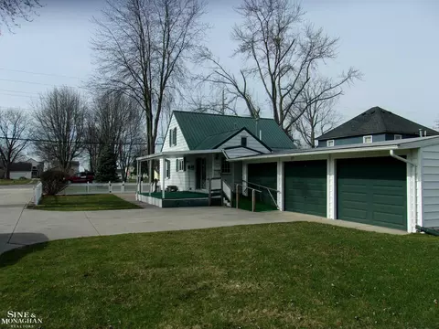 5536 Pointe Tremble, Clay, MI 48001 photo 7