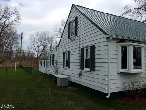 5536 Pointe Tremble, Clay, MI 48001 photo 44