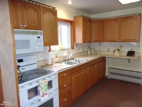 5536 Pointe Tremble, Clay, MI 48001 photo 17