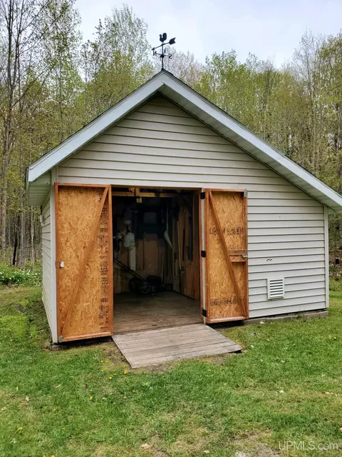 E4381 23rd, Chatham, MI 49816 photo 48