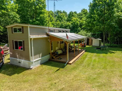 E4381 23rd, Chatham, MI 49816