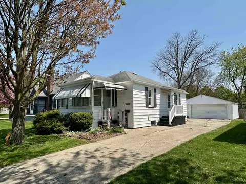 2452 N Clinton, Saginaw, MI 48602