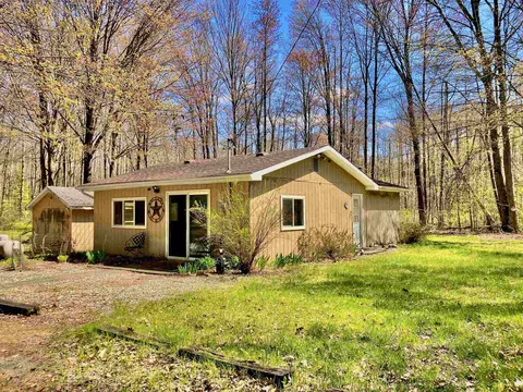 Exterior - 115 S Elm, Gladwin, MI 48624 photo 2 of 14