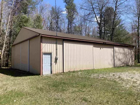 Exterior - 115 S Elm, Gladwin, MI 48624 photo 3 of 14