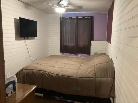 Bedroom - 115 S Elm, Gladwin, MI 48624 photo 1 of 2