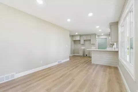 1431 E Oliver, Owosso, MI 48867 photo 13