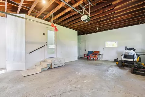 1431 E Oliver, Owosso, MI 48867 photo 37