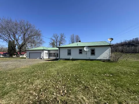 104 Memory Ln, Crystal Falls, MI 49920
