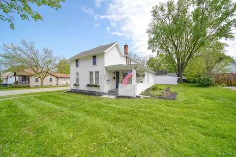 826 N Locust, Adrian, MI 49221