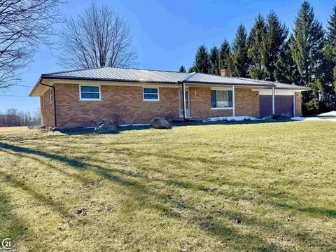 15250 34 Mile, Armada, MI 48005