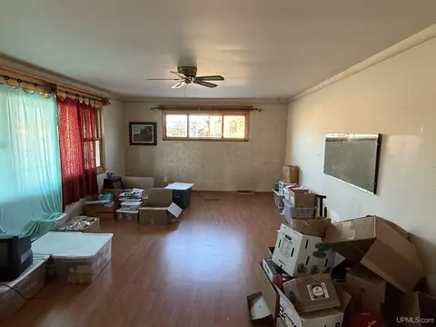 301 N Main, L'anse, MI 49946 photo 3