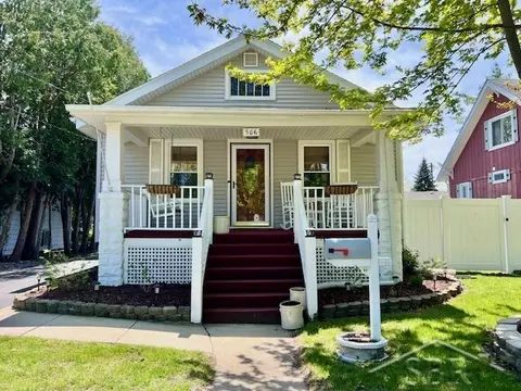 506 Woodside, Bay City, MI 48708
