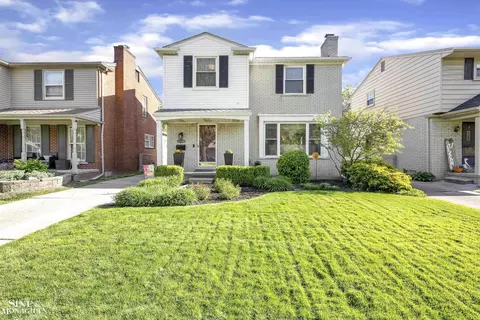 21159 Lennon, Harper Woods, MI 48225