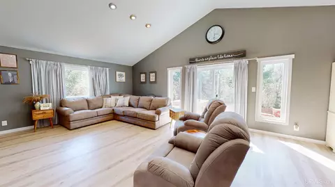 Living - 500 N Westwood, Ishpeming, MI 49849 photo 2 of 6
