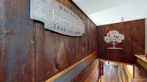 Entry Way - 500 N Westwood, Ishpeming, MI 49849 photo 6 of 7