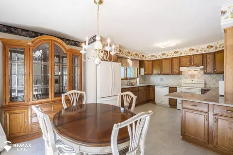Dining - 1141 Shalin, Davison, MI 48423 photo 2 of 2