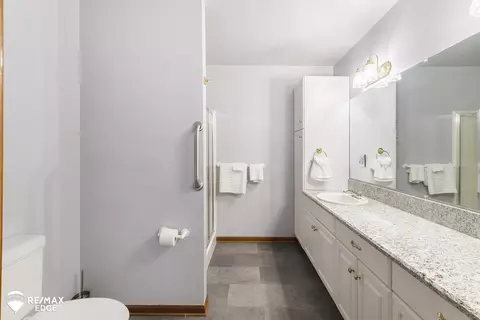 Bath - 1141 Shalin, Davison, MI 48423 photo 1 of 2