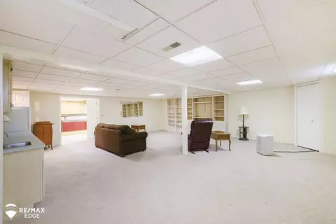 Living - 1141 Shalin, Davison, MI 48423 photo 4 of 5