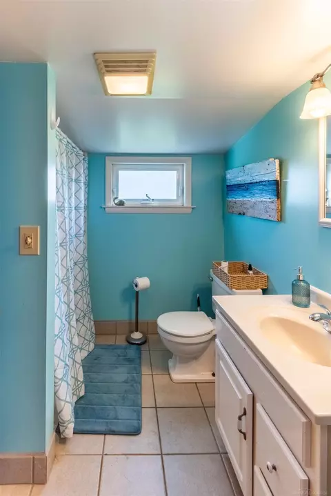 Bath - 410 E Nicol, Sandusky, MI 48471 photo 1 of 2