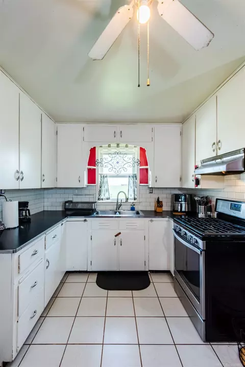 Kitchen - 410 E Nicol, Sandusky, MI 48471 photo 1 of 1