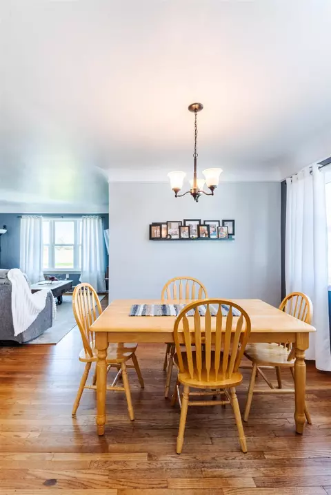 Dining - 410 E Nicol, Sandusky, MI 48471 photo 2 of 2