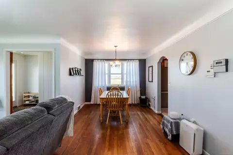 Dining - 410 E Nicol, Sandusky, MI 48471 photo 1 of 2