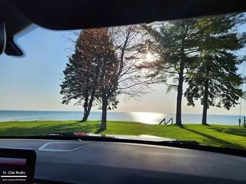 1519 S Lakeshore, Carsonville, MI 48419