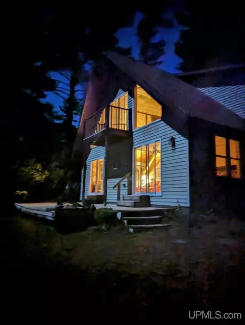 467 N Basin, Negaunee, MI 49866