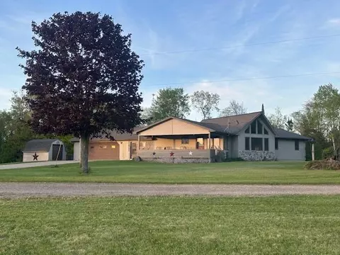 2575 E Haskell Lk, Harrison, MI 48625