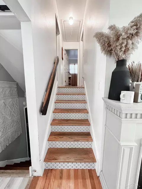 Entry Way - 7141 Nichols, Flushing, MI 48433 photo 2 of 2