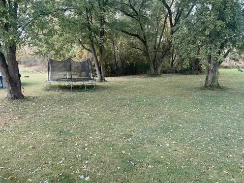 Exterior - 7141 Nichols, Flushing, MI 48433 photo 3 of 5