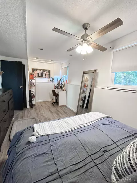 Bedroom - 7141 Nichols, Flushing, MI 48433 photo 4 of 4