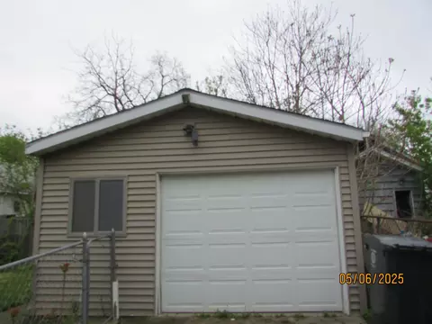 921 Johnson, Flint, MI 48532 photo 5