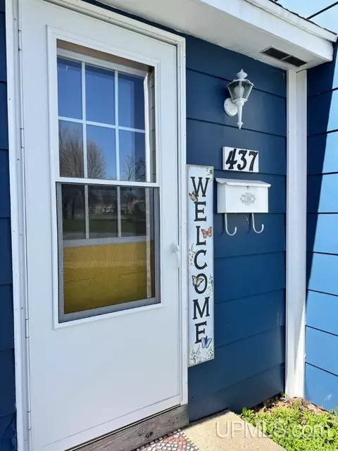 Exterior - 437 N Main, L'anse, MI 49946 photo 1 of 7